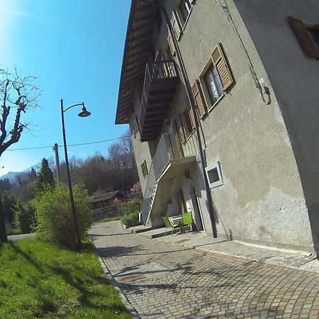 Appartamento Trentino II 코마노테르메 외부 사진
