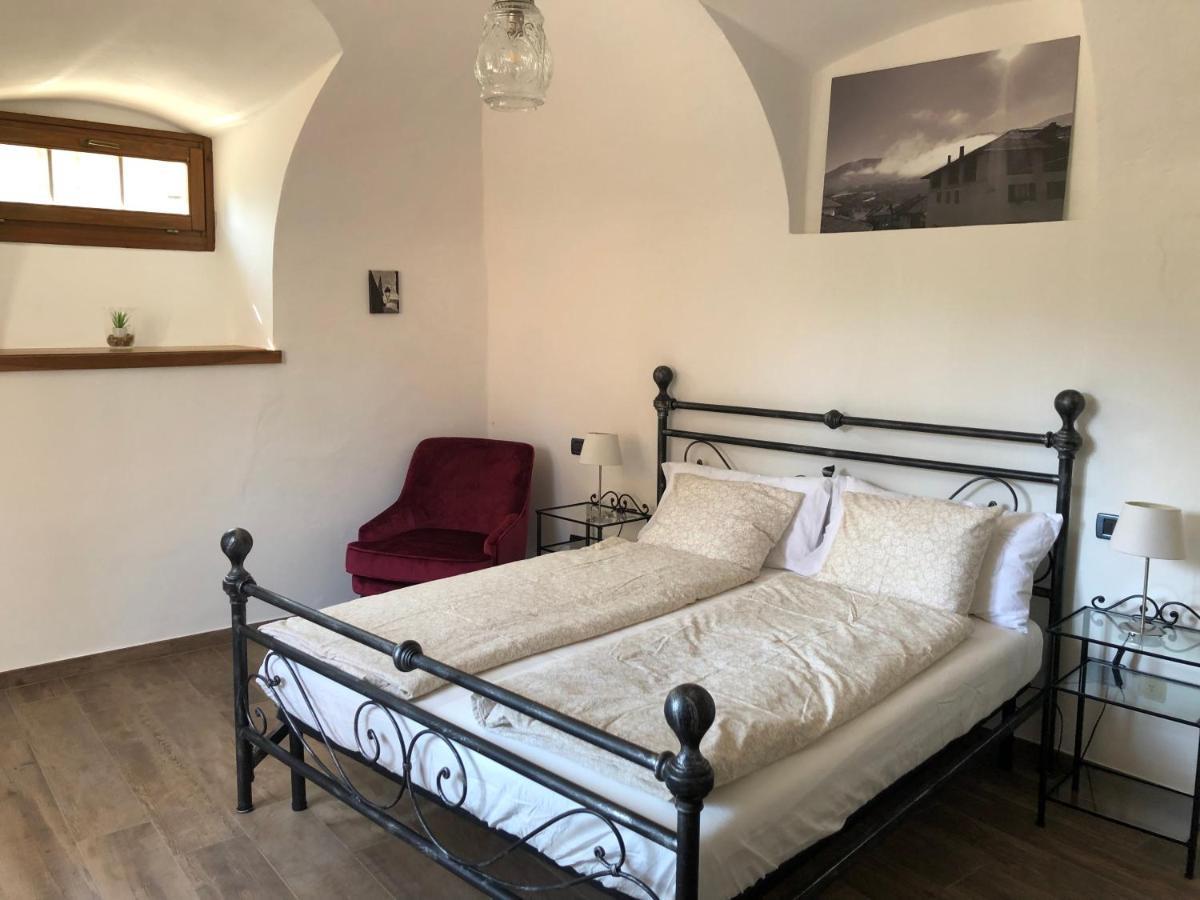 Appartamento Trentino II 코마노테르메 외부 사진
