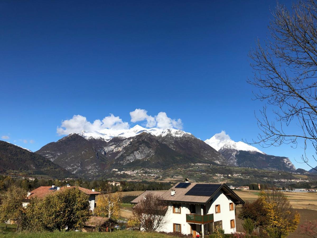 Appartamento Trentino II 코마노테르메 외부 사진